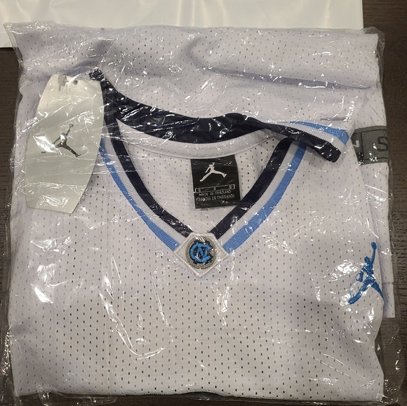 New Mens Jordan Vince Carter North Carolina Tar Heels Jersey Multiple Sizes - Picture 3 of 4